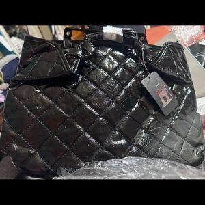 Elegant Black Quilted Handbag